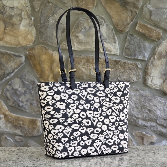 Michael Kors Jet Set Medium Tote Bag - Picture 3 of 9